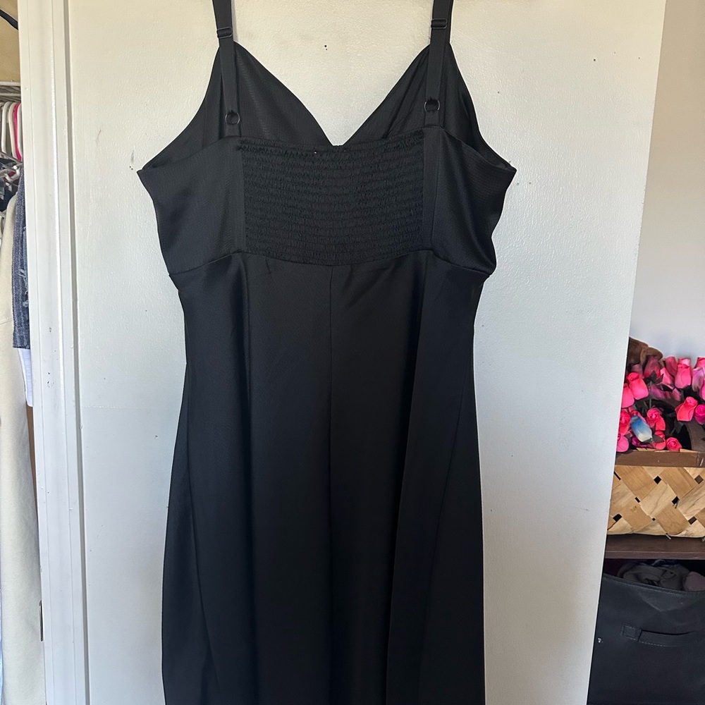 Sofia Vergara Black Silk Dress